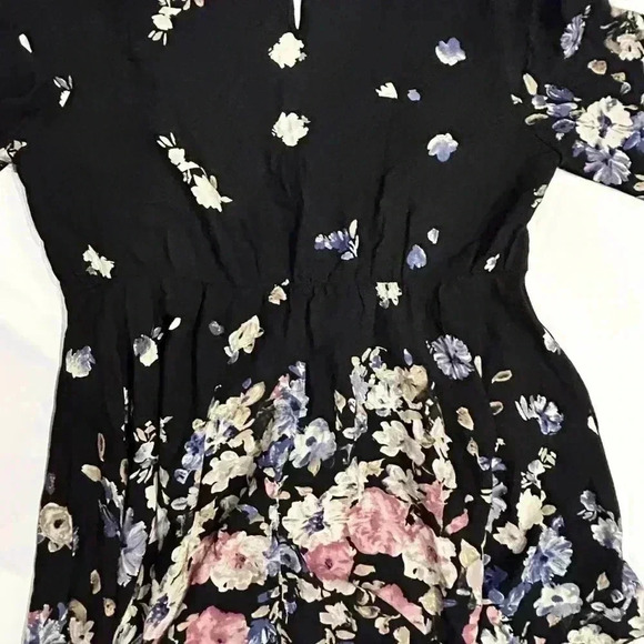 Jodifl black top with flowers size L - Picture 4 of 11
